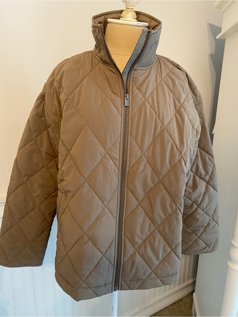 Travis Mathew Quilted Jacket in Taupe